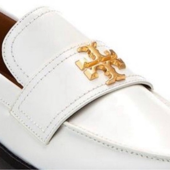 TORY BURCH WHITE CHUNKY LOSFEE W GOLD TONE LOGO! Size 10 - Picture 2 of 6